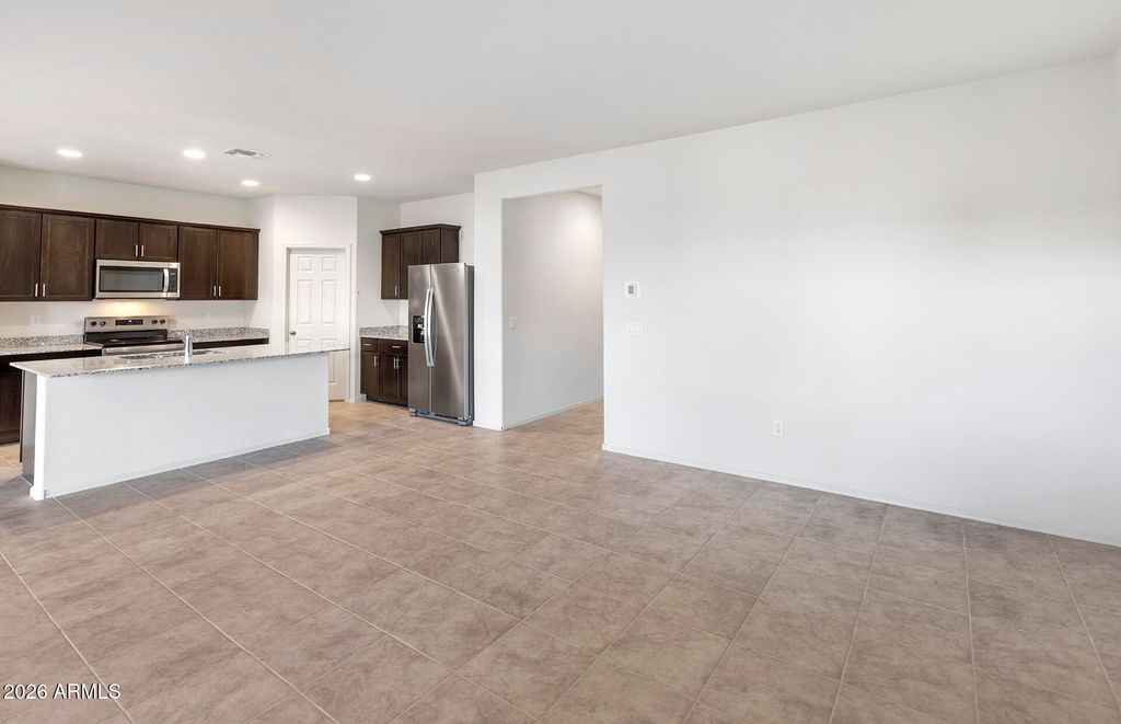 16595 N COMET Trail, Maricopa, AZ 85138 — photo 5