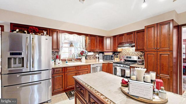 100 BROOKFIELD DR, Dover, DE 19901