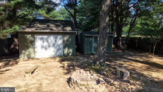 100 BROOKFIELD DR, Dover, DE 19901