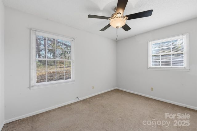 9901 Arbordale Avenue, Charlotte, NC 28215