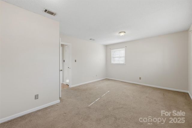 9901 Arbordale Avenue, Charlotte, NC 28215