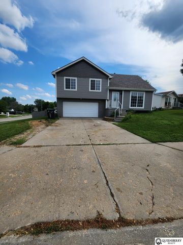 7903 Bartlett Street, Omaha, NE 68122