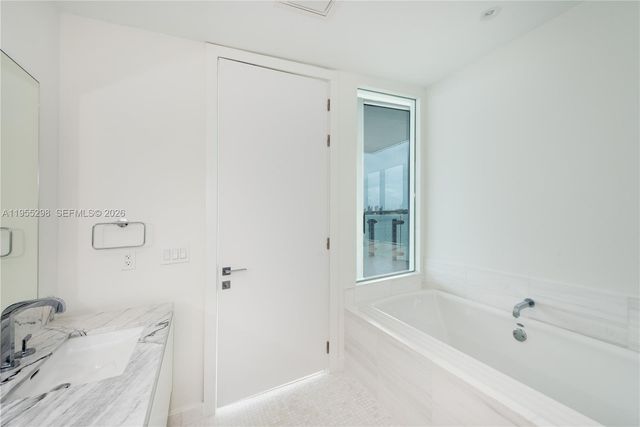 700 NE 26th Ter 903, Miami, FL 33137