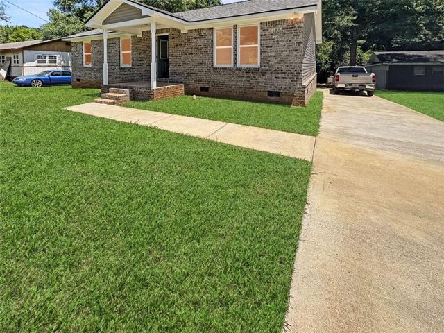 24 George Street, Forsyth, GA 31029