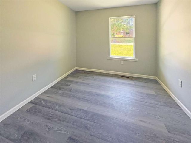 24 George Street, Forsyth, GA 31029