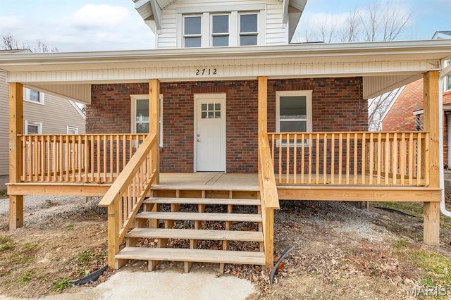 2712 Gerson Avenue, Godfrey, IL 62035