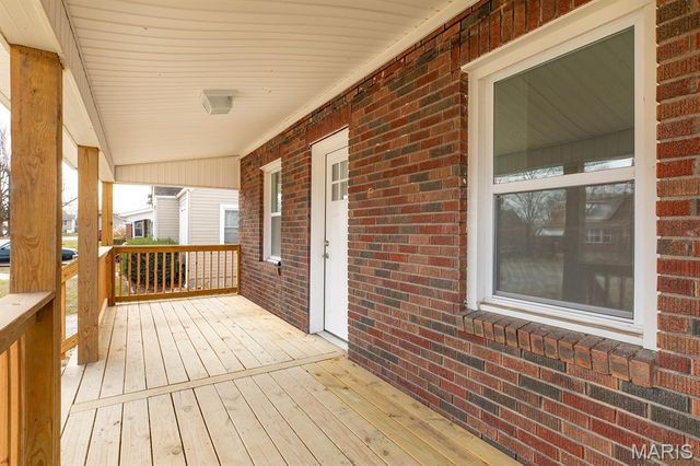 2712 Gerson Avenue, Godfrey, IL 62035