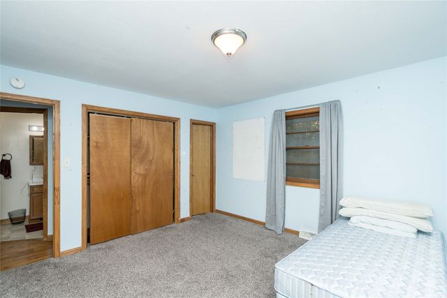 6620 Boston Avenue, Urbandale, IA 50322