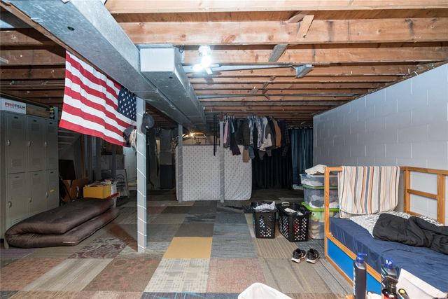 6620 Boston Avenue, Urbandale, IA 50322