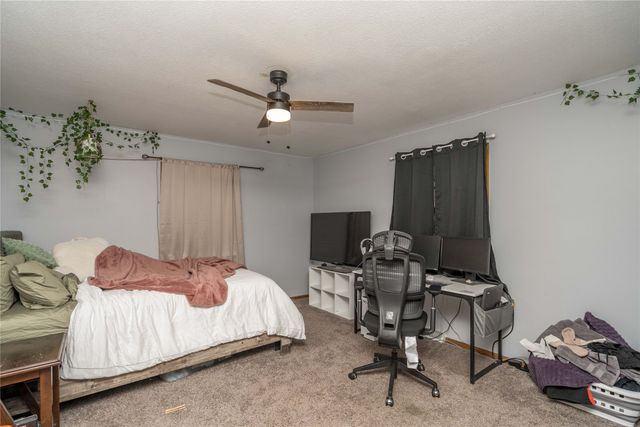 6620 Boston Avenue, Urbandale, IA 50322