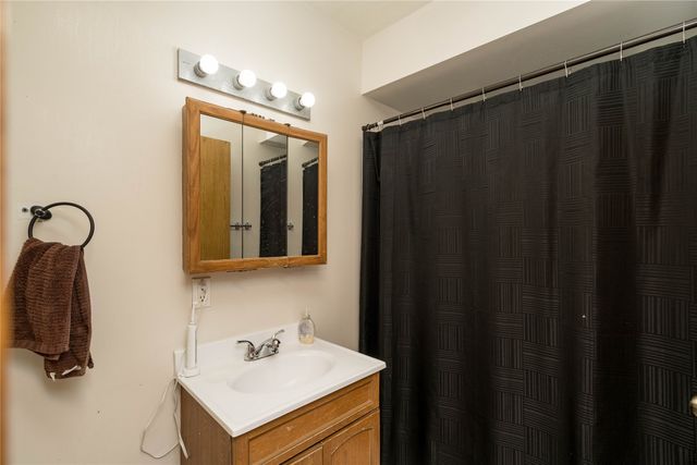 6620 Boston Avenue, Urbandale, IA 50322