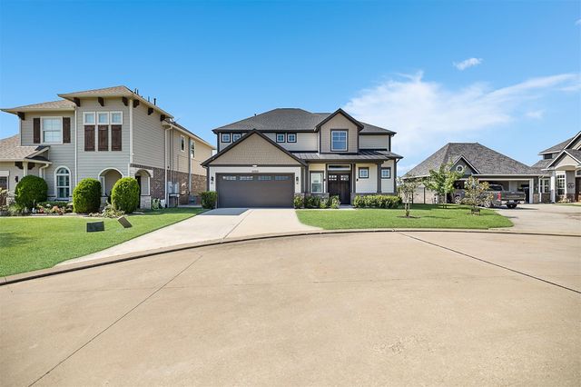 10700 S Lake Mist Lane, Willis, TX 77318