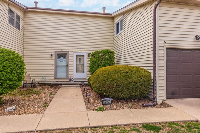 1715 King Drive C, Normal, IL 61761