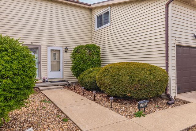1715 King Drive C, Normal, IL 61761