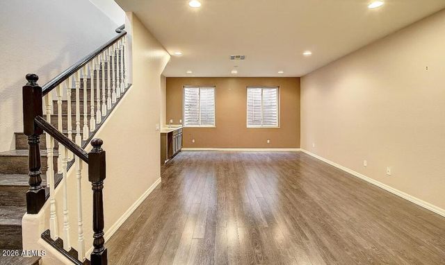 2734 E ELLIS Street, Phoenix, AZ 85042