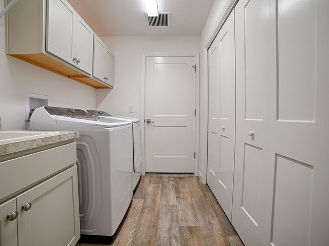 11368 LAUFERSKY LANE, Oxford, FL 34484