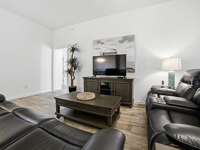 11368 LAUFERSKY LANE, Oxford, FL 34484