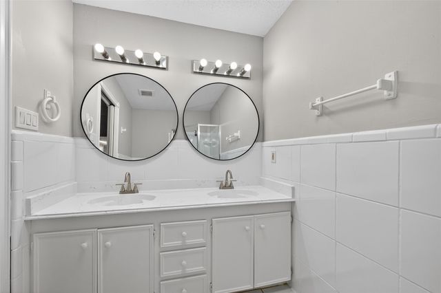 6741 Feldspar Street, Houston, TX 77092