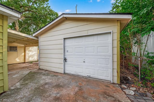 6741 Feldspar Street, Houston, TX 77092