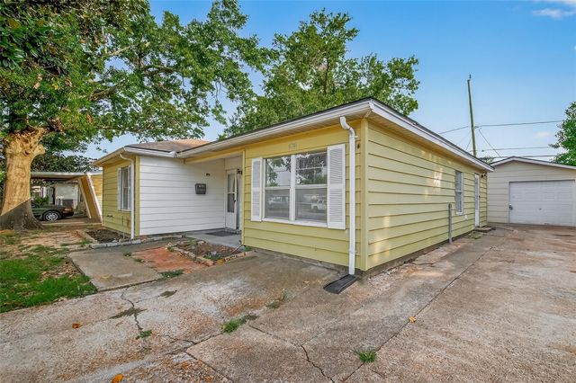 6741 Feldspar Street, Houston, TX 77092