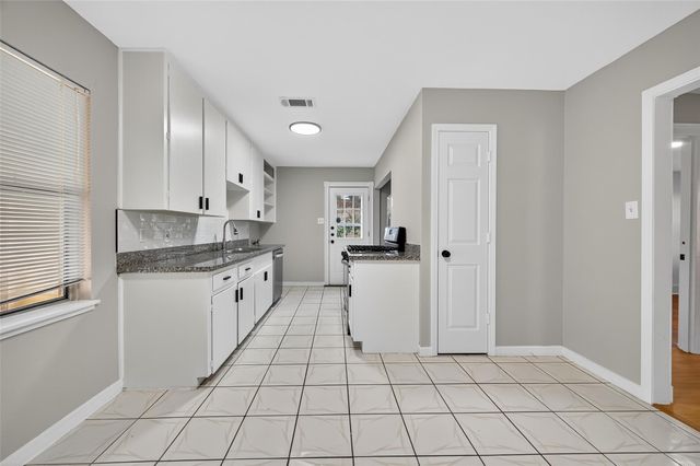 6741 Feldspar Street, Houston, TX 77092