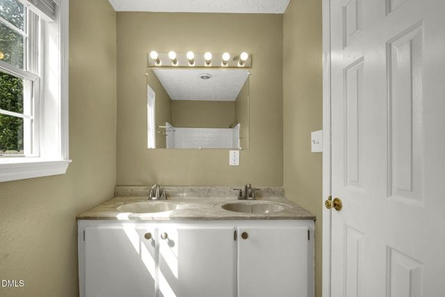 110 Campbell Street, Lumberton, NC 28358