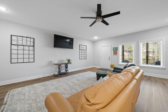 121 Oneida Way, Maumelle, AR 72113