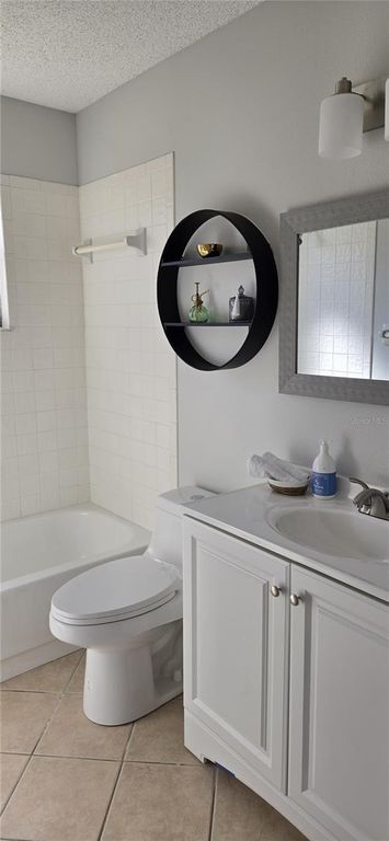 Image 15 of property listing at 2720 EASTBROOK DRIVE, Lakeland, FL 33811