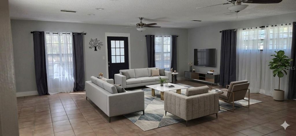 Image 8 of property listing at 2720 EASTBROOK DRIVE, Lakeland, FL 33811