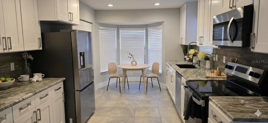 Image 10 of property listing at 2720 EASTBROOK DRIVE, Lakeland, FL 33811