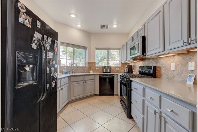 6037 Sea Cliff Cove Street, North Las Vegas, NV 89031