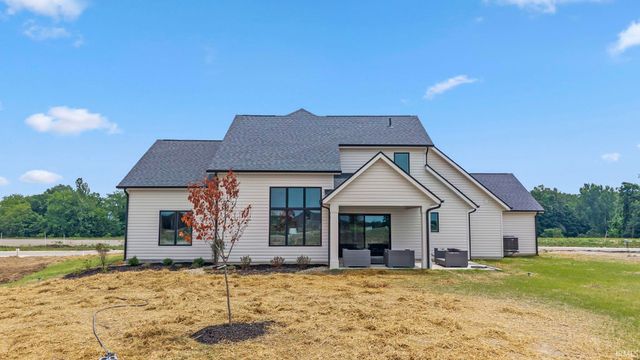 511 Caribou Crossing, Auburn, IN 46706