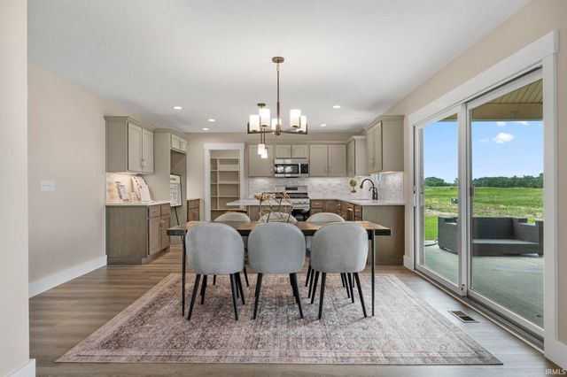 511 Caribou Crossing, Auburn, IN 46706