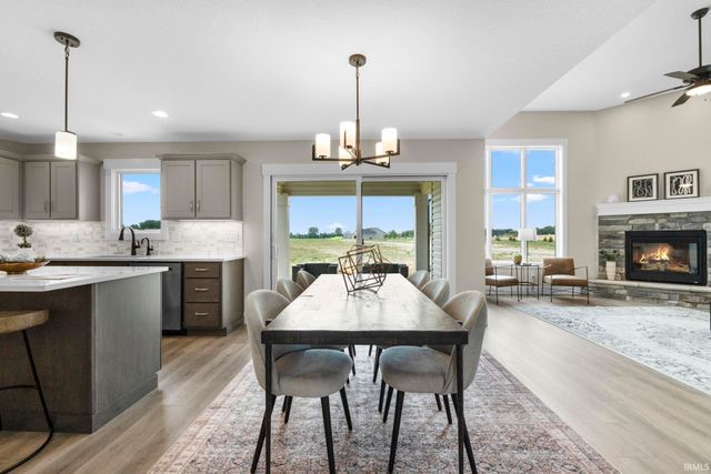 511 Caribou Crossing, Auburn, IN 46706