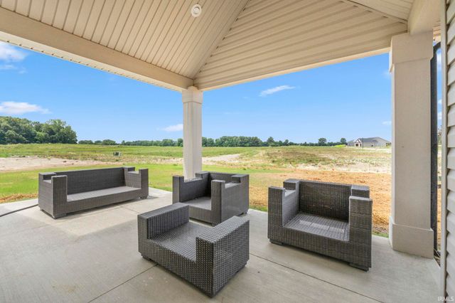 511 Caribou Crossing, Auburn, IN 46706