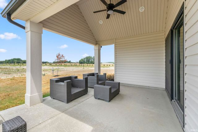 511 Caribou Crossing, Auburn, IN 46706