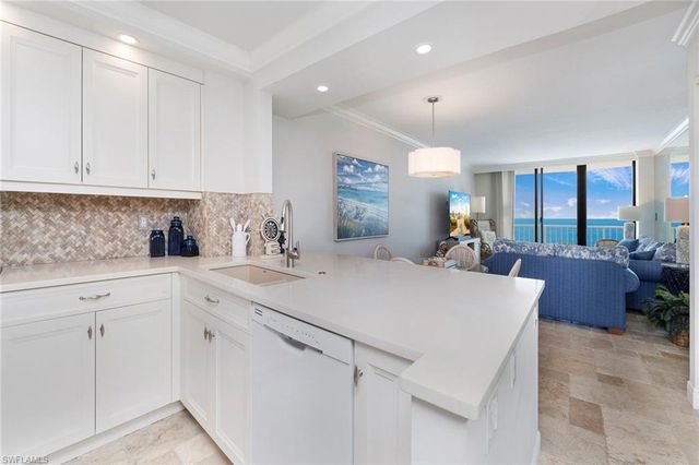 380 Seaview CT # 805, Marco Island, FL 34145