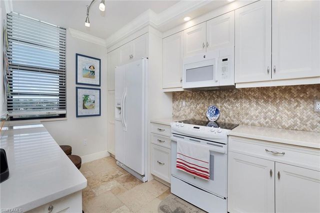 380 Seaview CT # 805, Marco Island, FL 34145