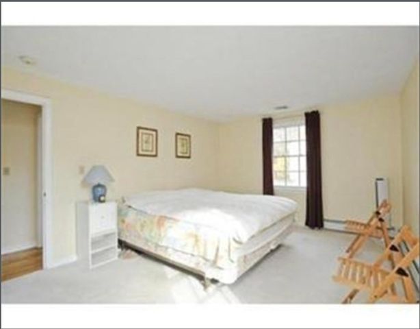 49 Cottonwood Road, Wellesley, MA 02482