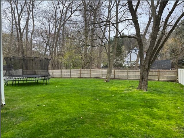 49 Cottonwood Road, Wellesley, MA 02482