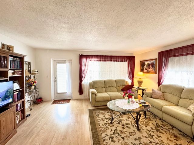 148 Bedford F, West Palm Beach, FL 33417