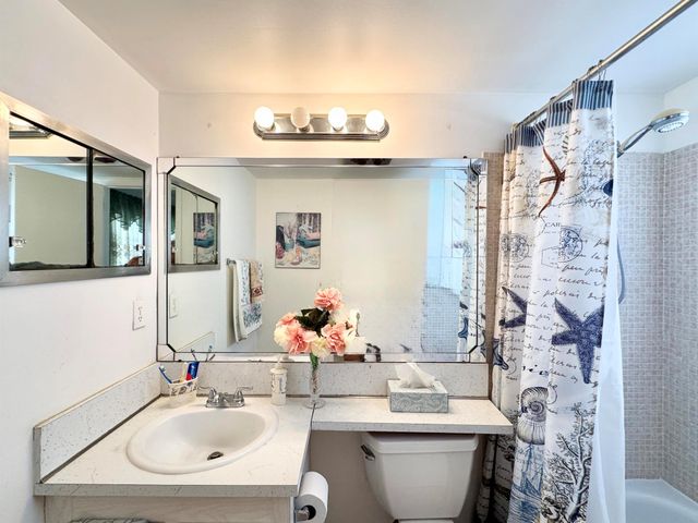 148 Bedford F, West Palm Beach, FL 33417