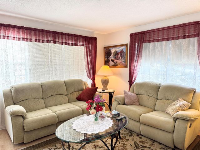 148 Bedford F, West Palm Beach, FL 33417