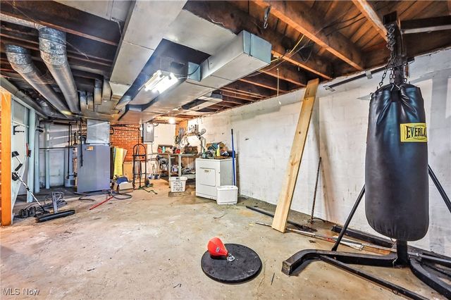 351 Niles Vienna Road, Vienna, OH 44473