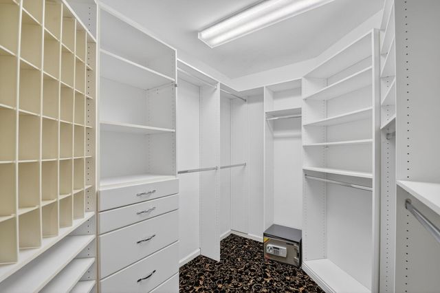 8046 Via Grande, Boynton Beach, FL 33437