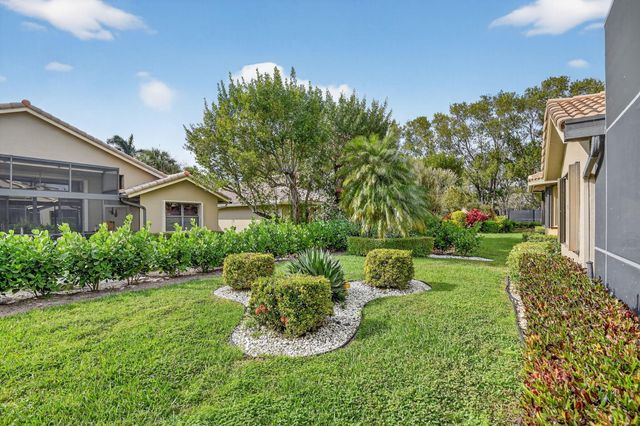 8046 Via Grande, Boynton Beach, FL 33437