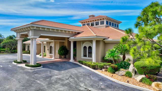 8046 Via Grande, Boynton Beach, FL 33437