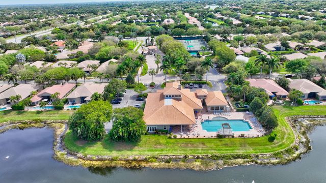 8046 Via Grande, Boynton Beach, FL 33437