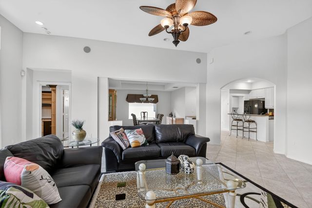 8046 Via Grande, Boynton Beach, FL 33437