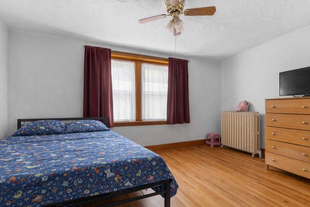 221 Rome Avenue, Rockford, IL 61107